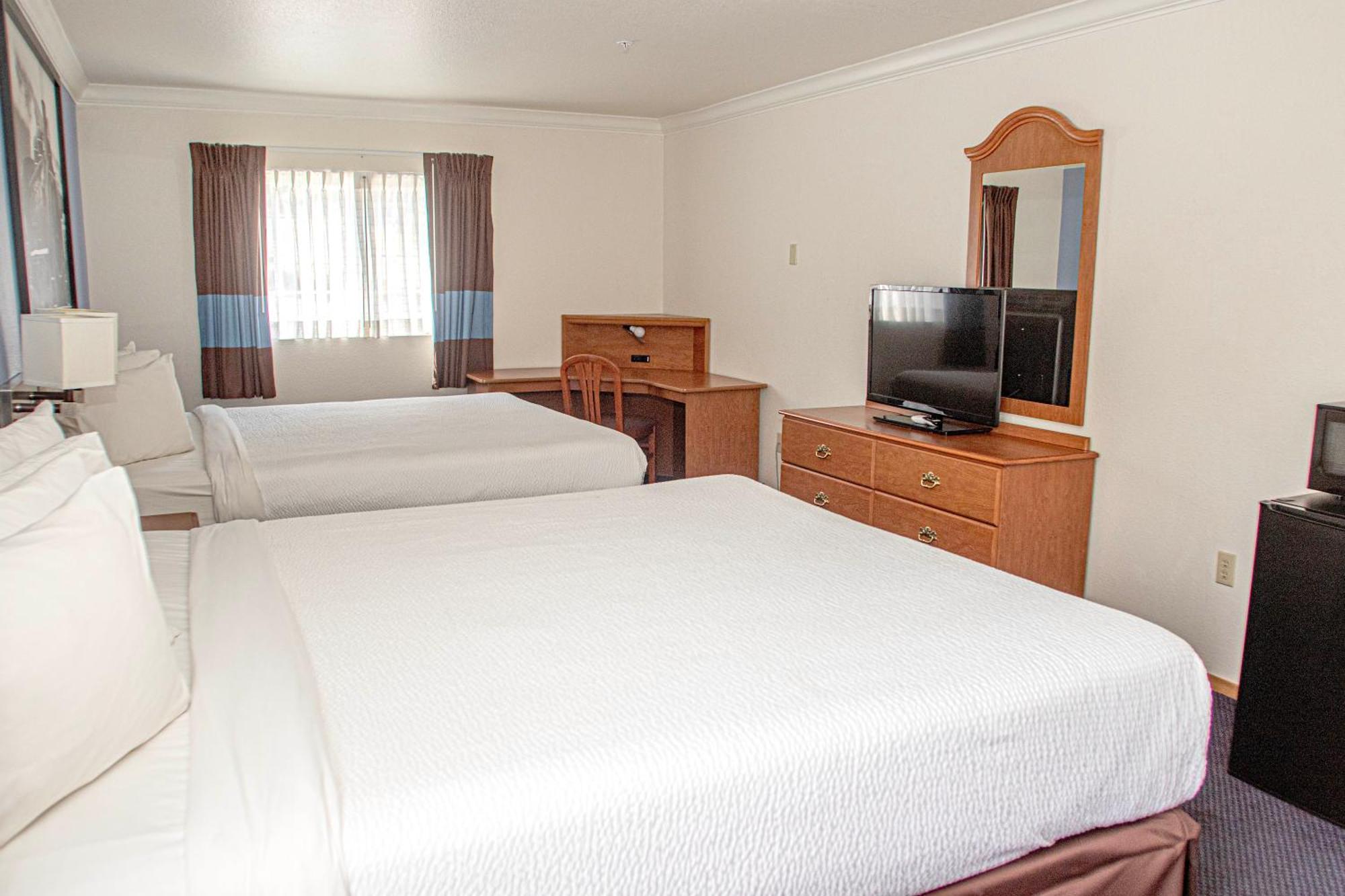 ซูเปอร์ 8 บาย วินด์แฮม วิลลิตส์ Hotel วิลลิทส์ ภายนอก รูปภาพ