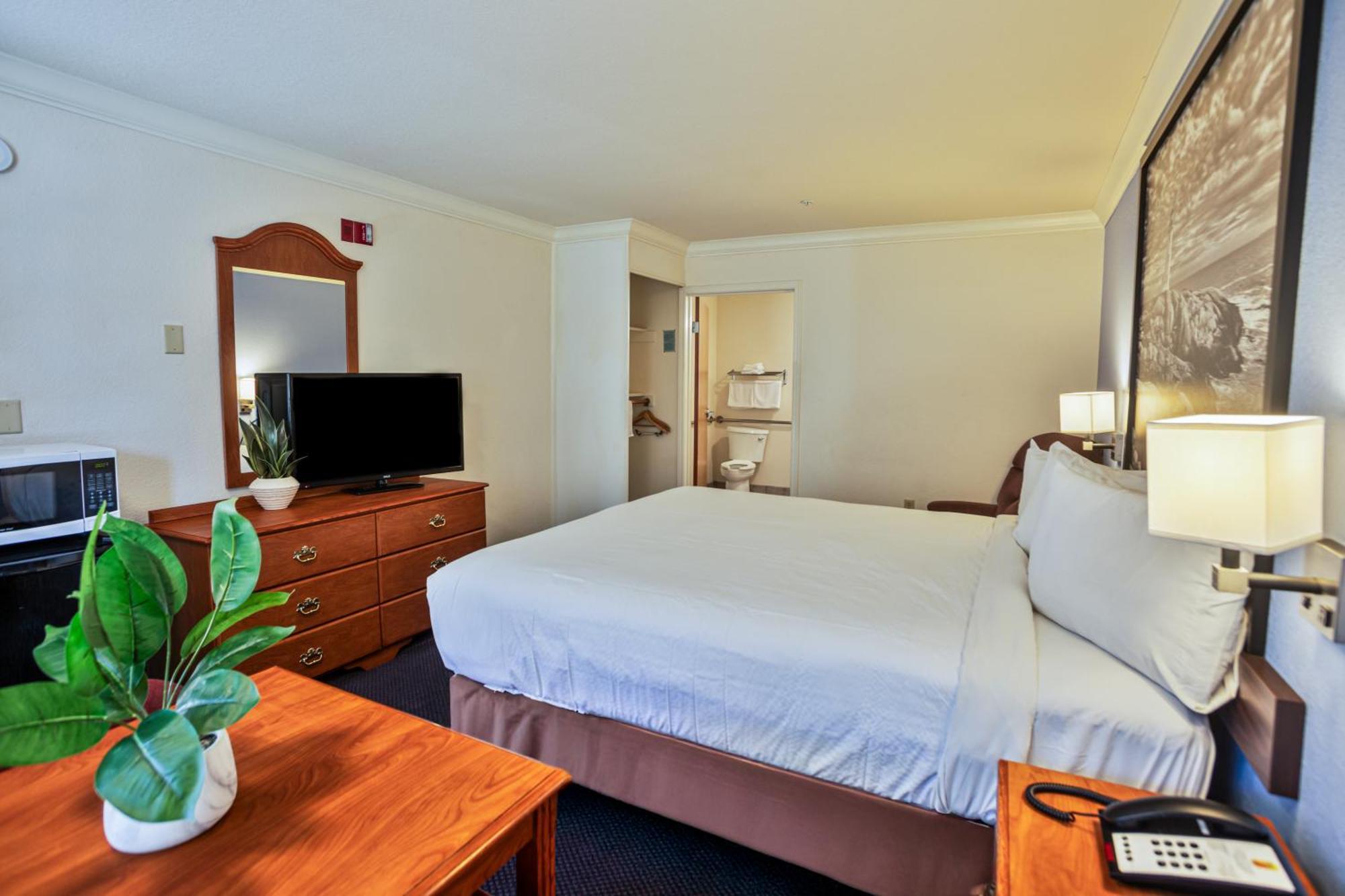 ซูเปอร์ 8 บาย วินด์แฮม วิลลิตส์ Hotel วิลลิทส์ ภายนอก รูปภาพ